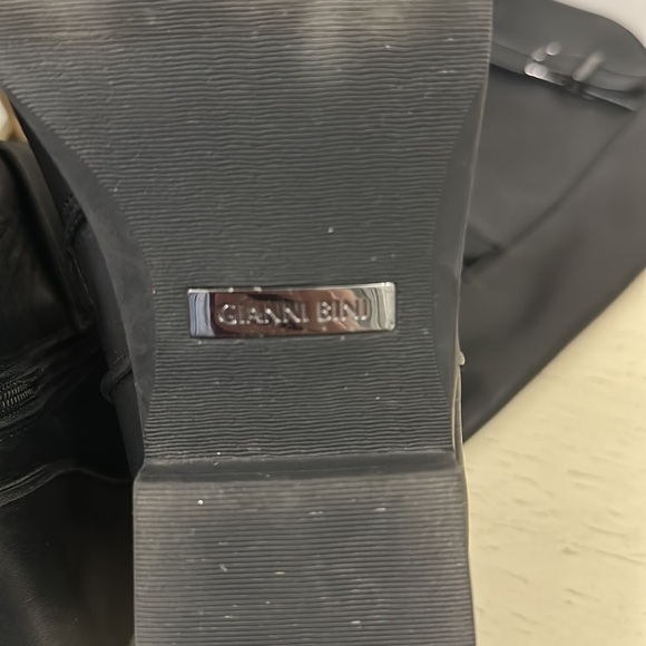 Gianni Bini Black Buckle Low Heel Riding Boot size 8 - Picture 6 of 7